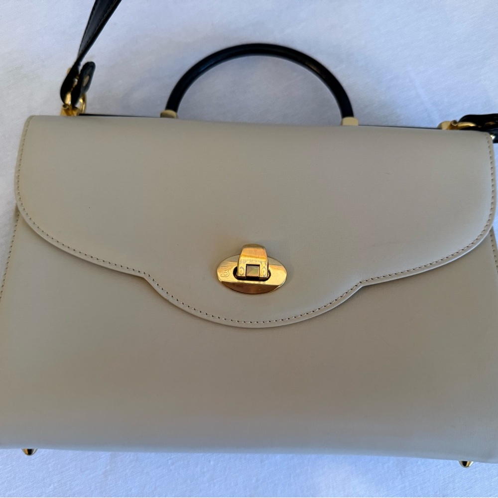 Bally Elegant Top Handle Cream Handbag